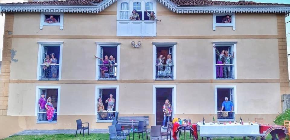 La Cochera De Somao, Casona De Tipologia Indiana Somado Exterior photo
